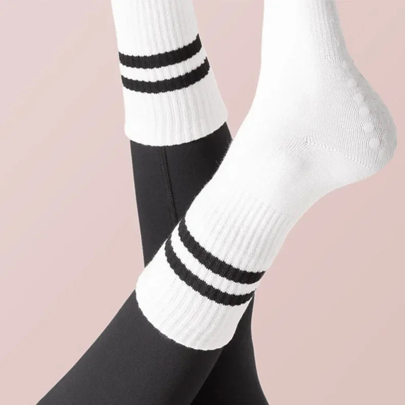 BMTSport GripFit™ Anti-Slip Training Socks